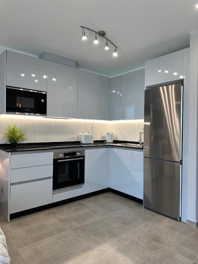 E1 Presidential Studios On High Floor With Stunning Sea Views Gibilterra Esterno foto