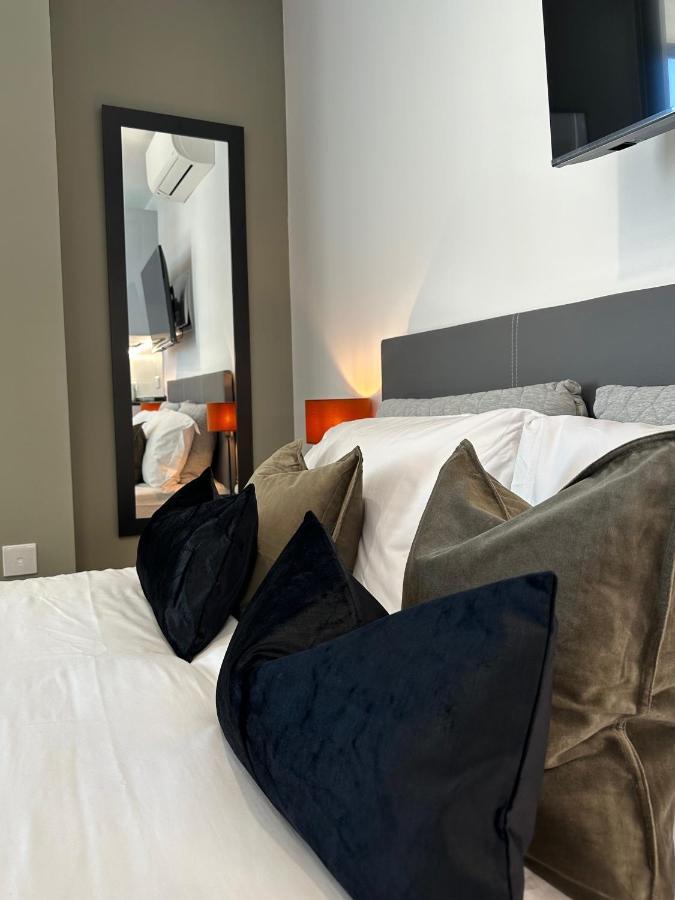 E1 Presidential Studios On High Floor With Stunning Sea Views Gibilterra Esterno foto