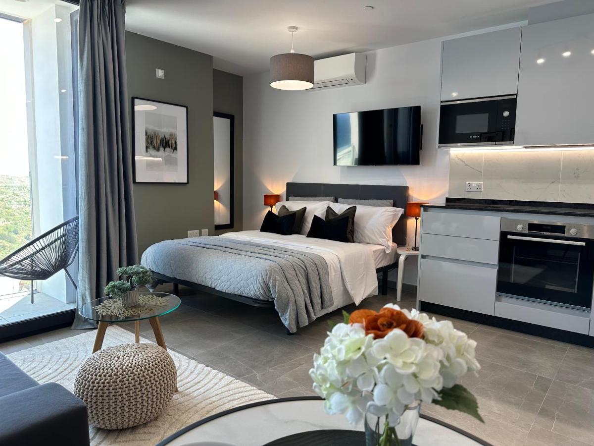 E1 Presidential Studios On High Floor With Stunning Sea Views Gibilterra Esterno foto