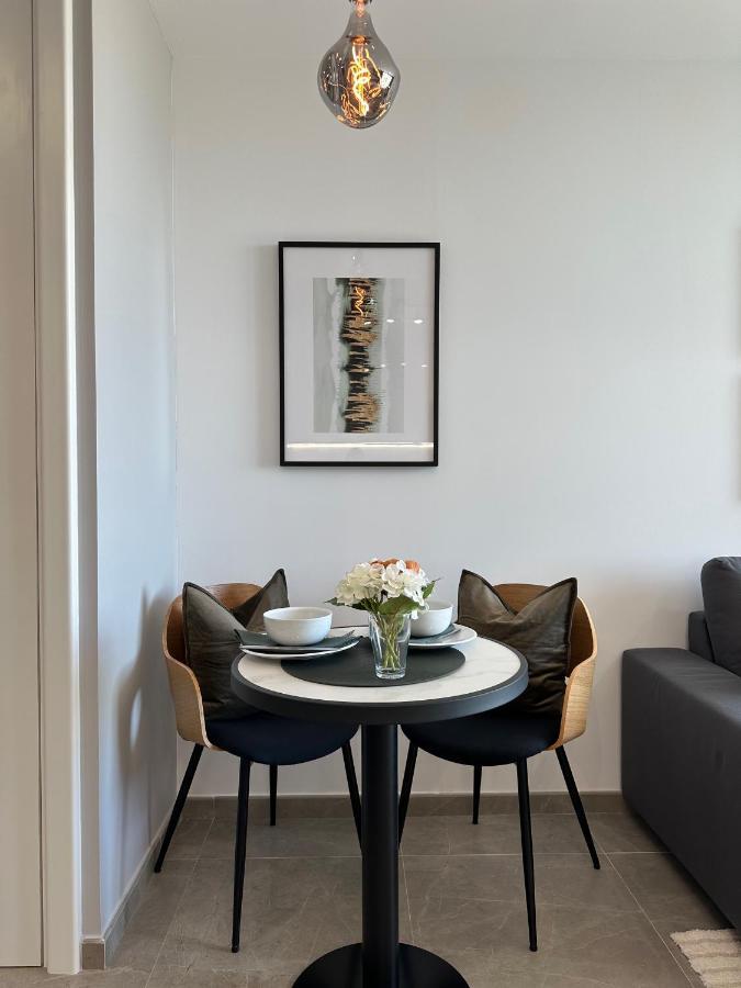 E1 Presidential Studios On High Floor With Stunning Sea Views Gibilterra Esterno foto