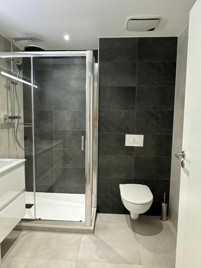 E1 Presidential Studios On High Floor With Stunning Sea Views Gibilterra Esterno foto