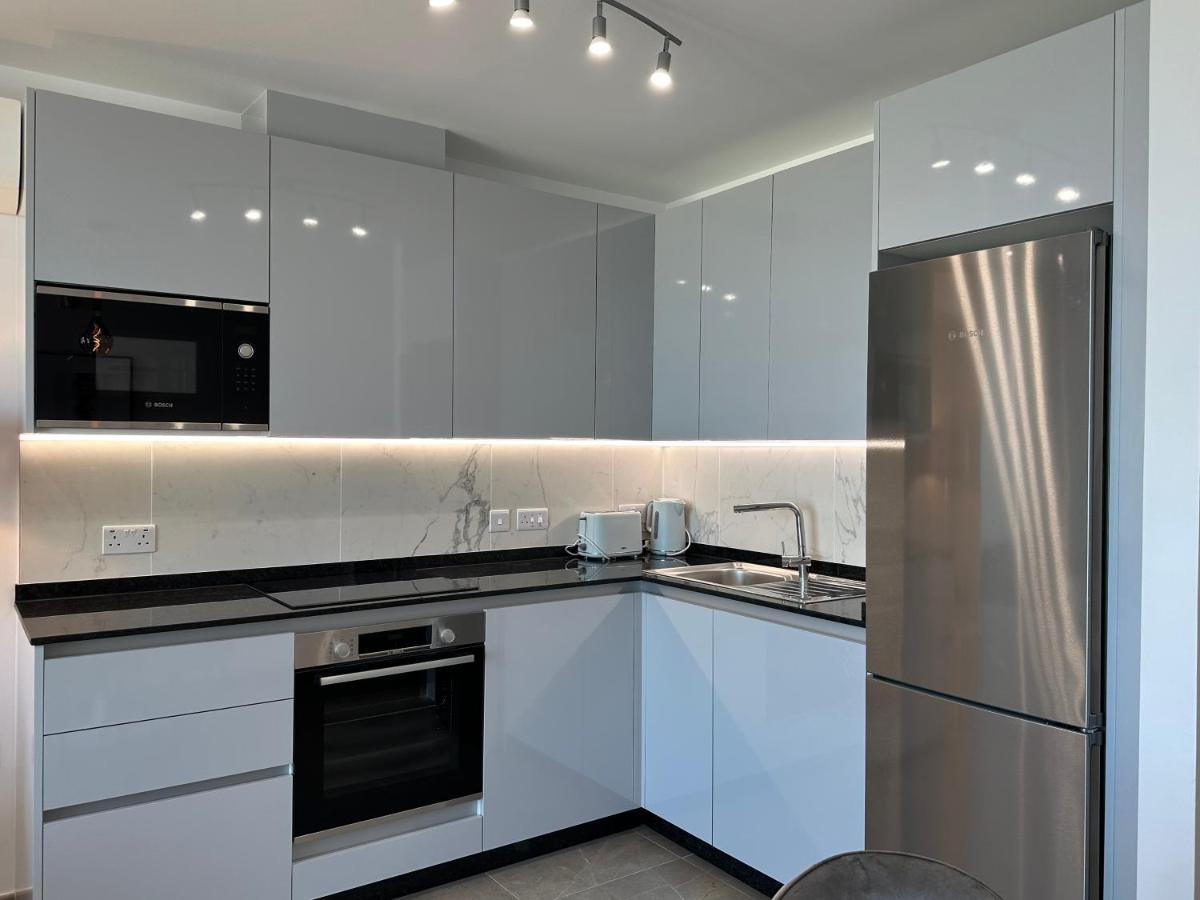 E1 Presidential Studios On High Floor With Stunning Sea Views Gibilterra Esterno foto