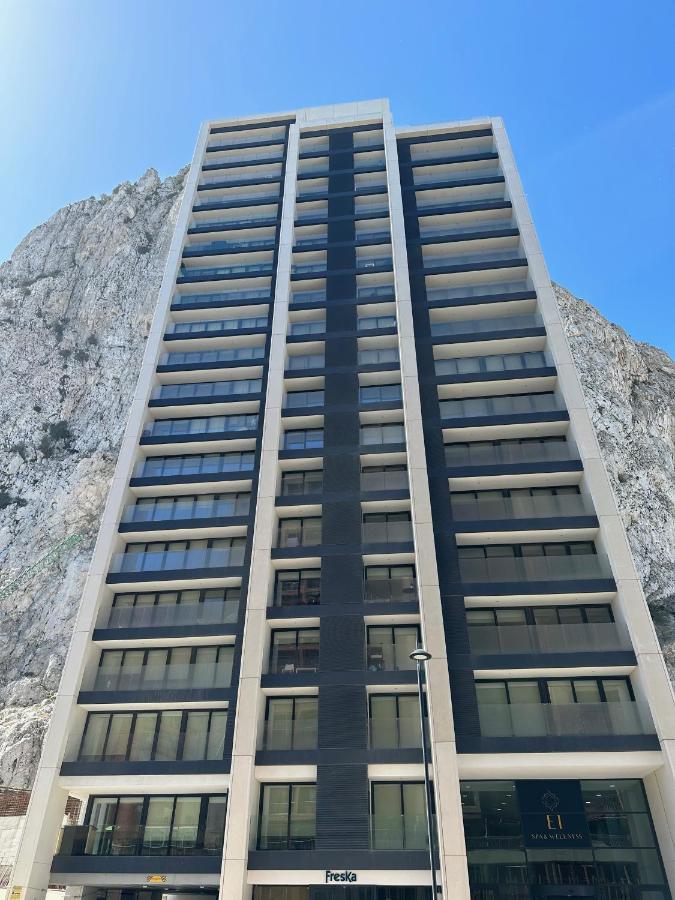 E1 Presidential Studios On High Floor With Stunning Sea Views Gibilterra Esterno foto